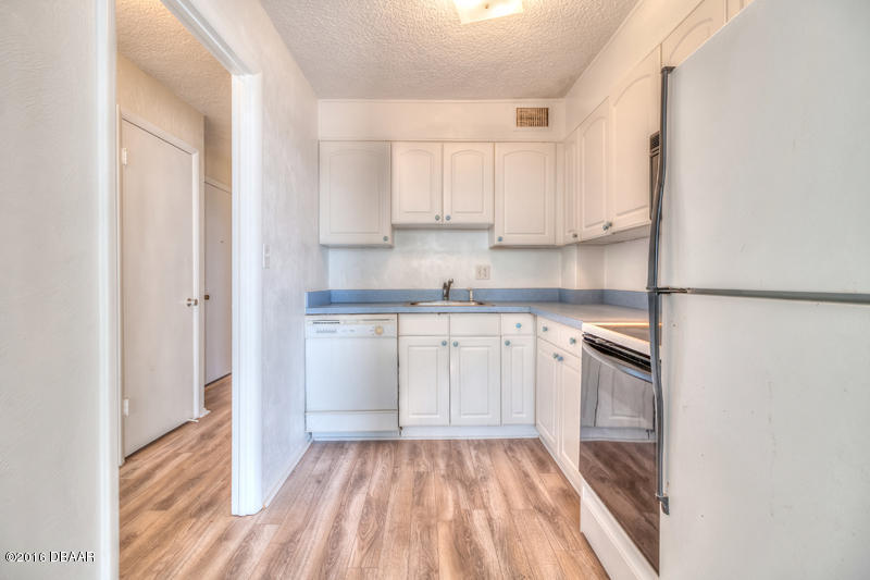2727 N Atlantic Avenue, Daytona Beach, FL 32118