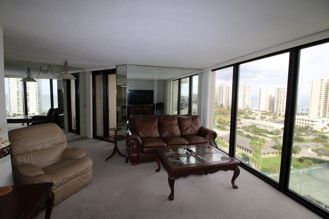 1 Oceans West Blvd, Daytona Beach Shores, FL 32118
