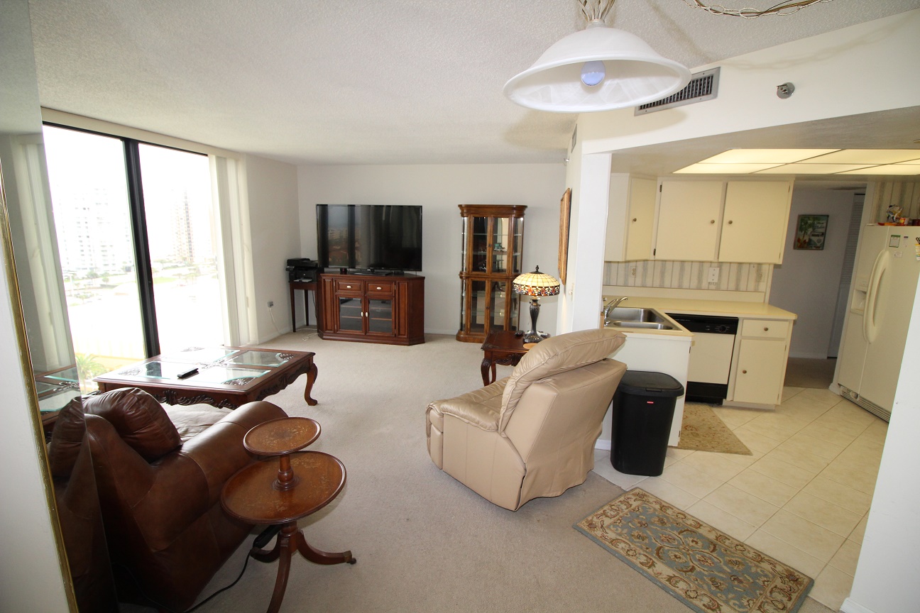 1 Oceans West Blvd, Daytona Beach Shores, FL 32118