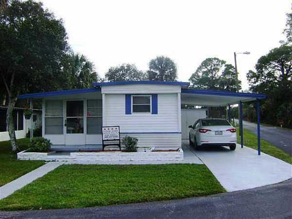 Colonial Colony South1283 Liberty LaneDaytona Beach, FL 32119