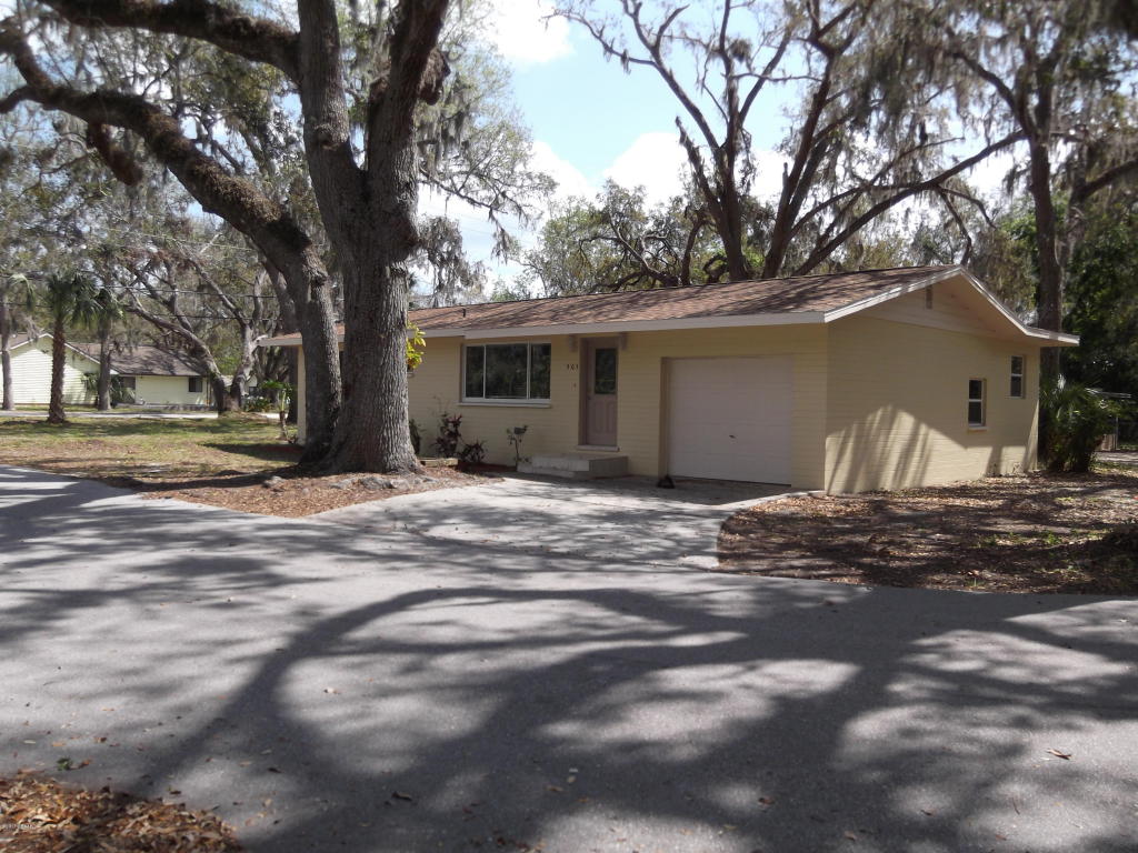 905 Longshadow Road, South Daytona, FL 32119