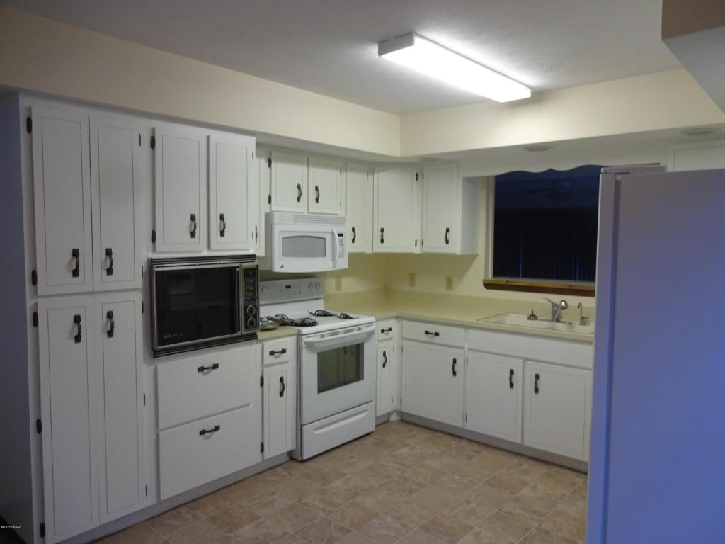 136 S Gull Drive, Daytona Beach, FL 32119