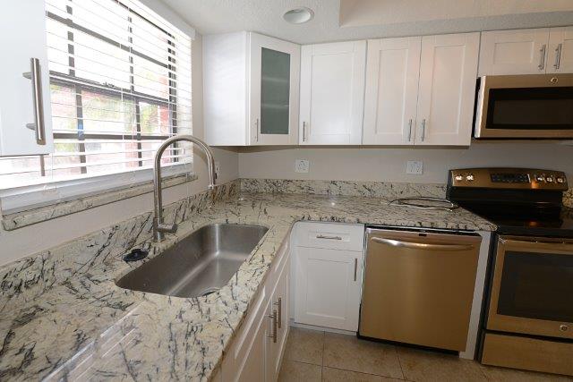 2250 Palmetto, South Daytona Beach, FL 32119
