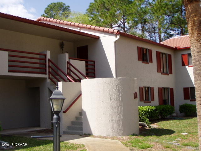 101 BOB WHITE Court, Daytona Beach, FL 32119