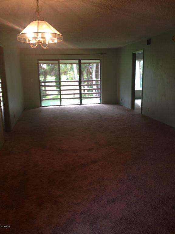 101 BOB WHITE Court, Daytona Beach, FL 32119