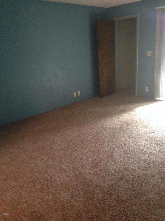 101 BOB WHITE Court, Daytona Beach, FL 32119