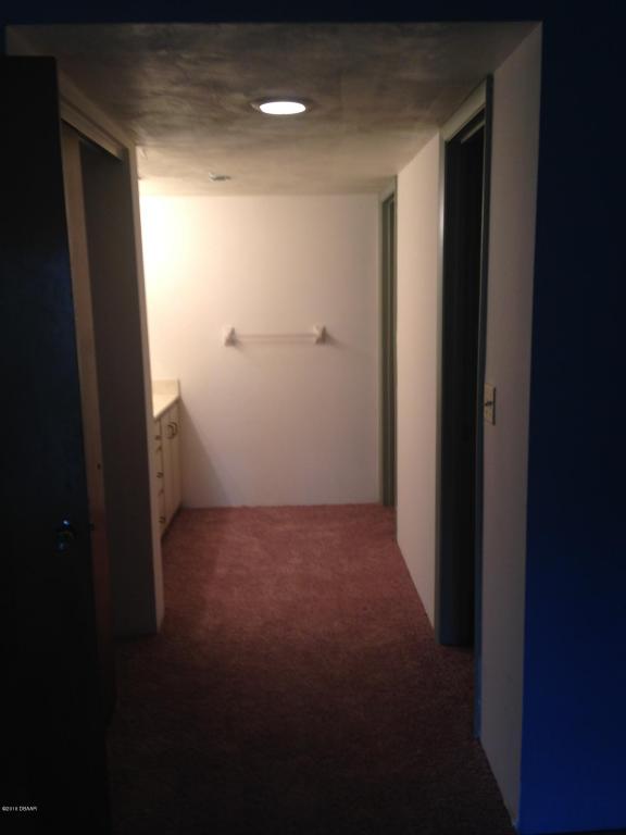 101 BOB WHITE Court, Daytona Beach, FL 32119