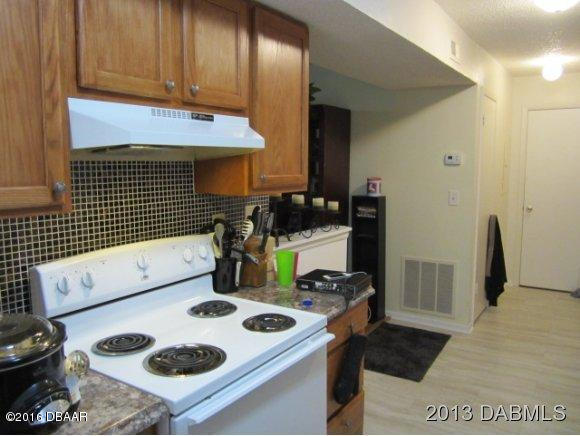 1600 W Big Tree Road, Daytona Beach, FL 32119