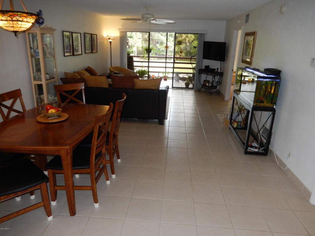 348 Bob White Court, Daytona Beach, FL 32119