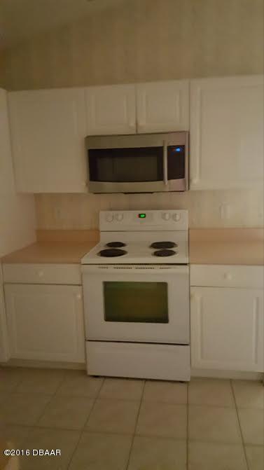 31 OLD SUNBEAM Drive, South Daytona, FL 32119