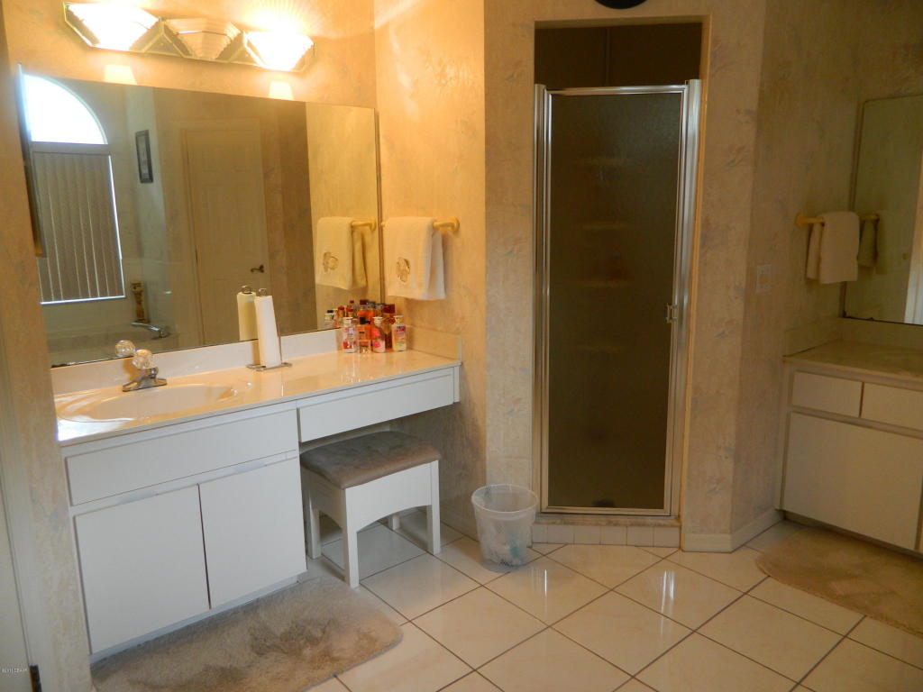 98 BRYAN CAVE Road, South Daytona, FL 32119