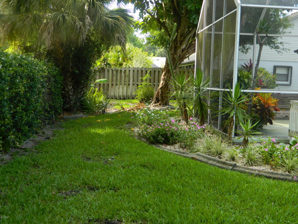 98 BRYAN CAVE Road, South Daytona, FL 32119