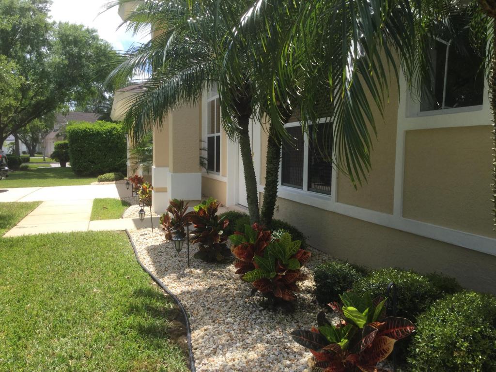 1932 SPRUCE CREEK Landing, Port Orange, FL 32128