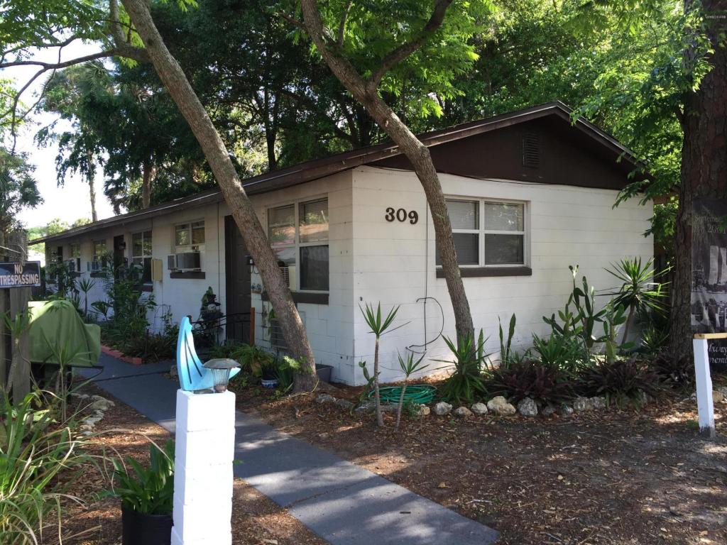 309 CHARLES Street, Port Orange, FL 32129