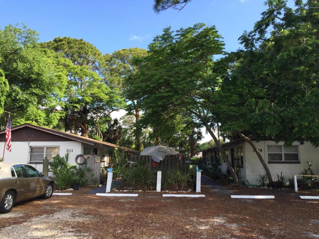 309 CHARLES Street, Port Orange, FL 32129