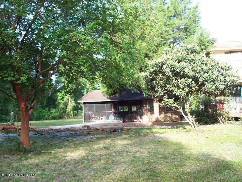 103 DOUGLAS RD, East Palatka, FL 32131
