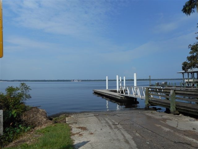 103 Magnolia Avenue, East Palatka, FL 32131
