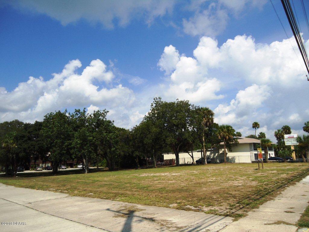 326 N Ridgewood Avenue, Edgewater, FL 32132