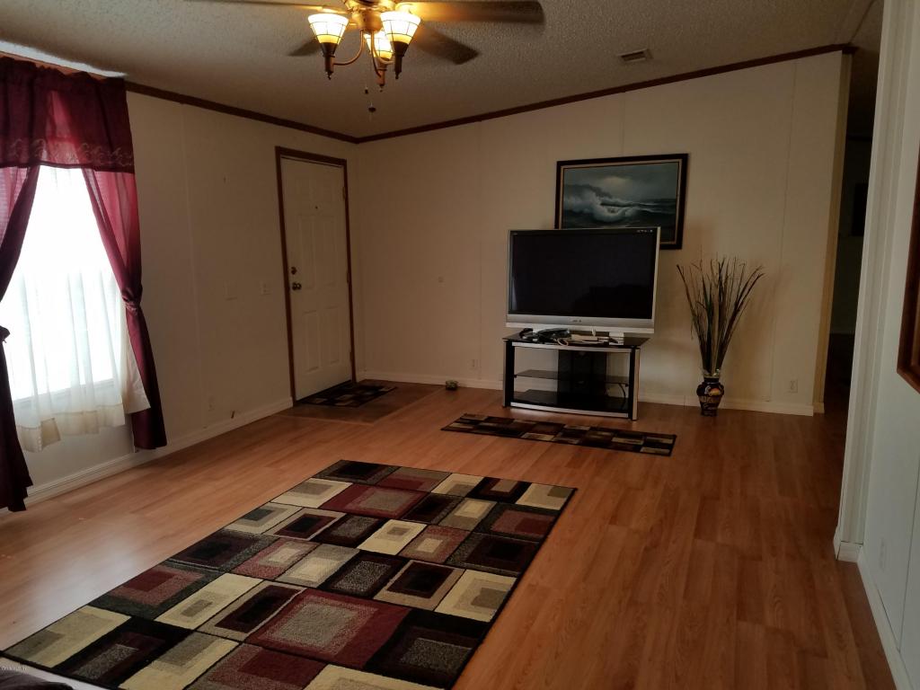 10865 NE 210th Street, Fort McCoy, FL 32134