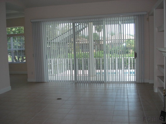 33 Lagare St, Palm Coast, FL 32137