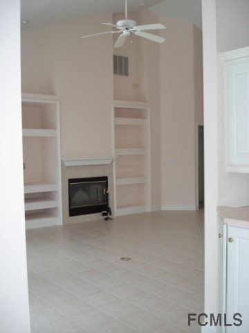 33 Lagare St, Palm Coast, FL 32137