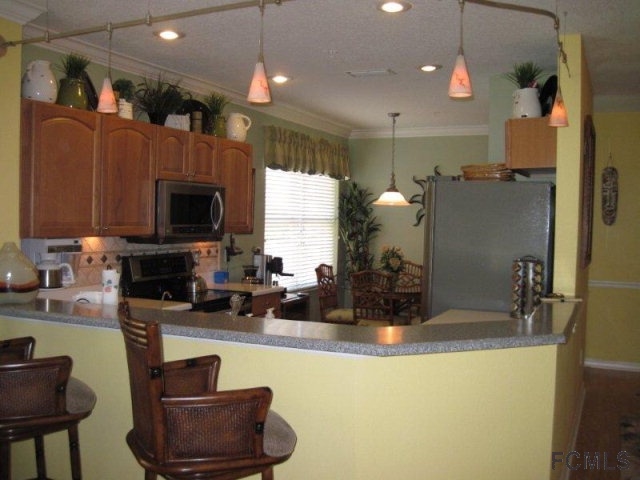 300 Canopy Walk Lane, Palm Coast, FL 32137