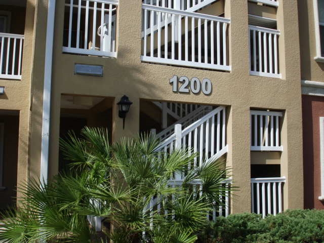 1200 Canopy Walk Lane, Palm Coast, FL 32137