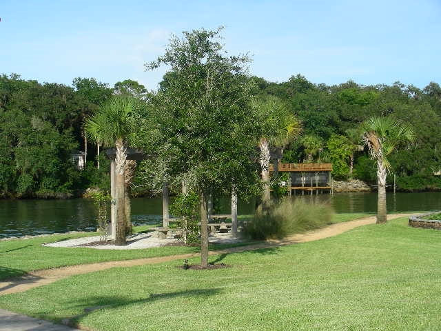 4 Oakview Court, Palm Coast, FL 32137