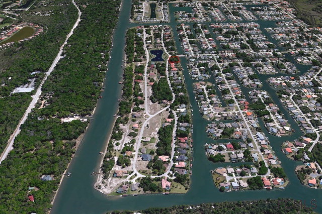 4 Old Oak Dr N, Palm Coast, FL 32137