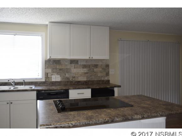 148 Red Bass Ln, Edgewater, FL 32141