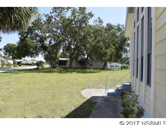 148 Red Bass Ln, Edgewater, FL 32141