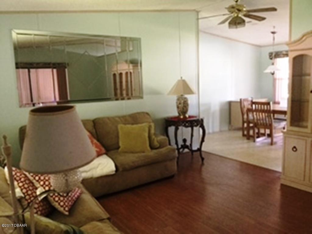 206 Schooner Avenue, Edgewater, FL 32141