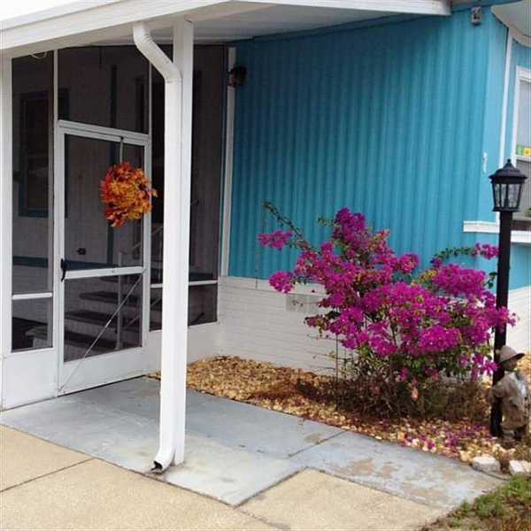 Carter's Mobile Home Village2450 S Ridgewood AvenueEdgewater, FL 32141