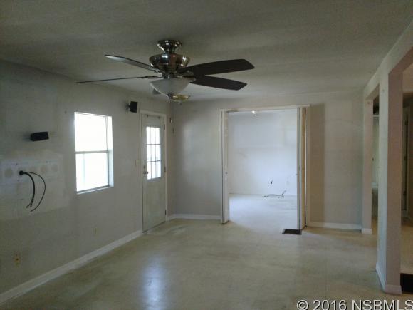 122 Pine St, Edgewater, FL 32141
