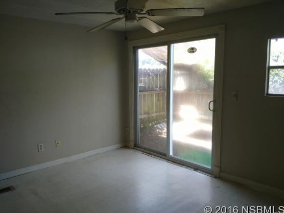122 Pine St, Edgewater, FL 32141