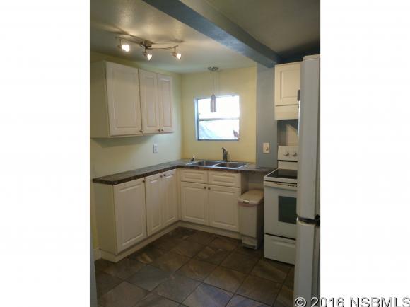 122 Pine St, Edgewater, FL 32141