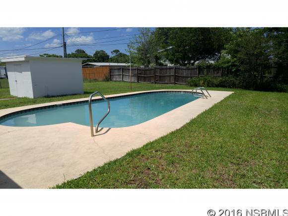 1907 Evergreen Dr, Edgewater, FL 32141