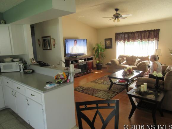 3327 Pine Tree Dr, Edgewater, FL 32141