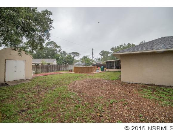3204 Woodland Dr, Edgewater, FL 32141