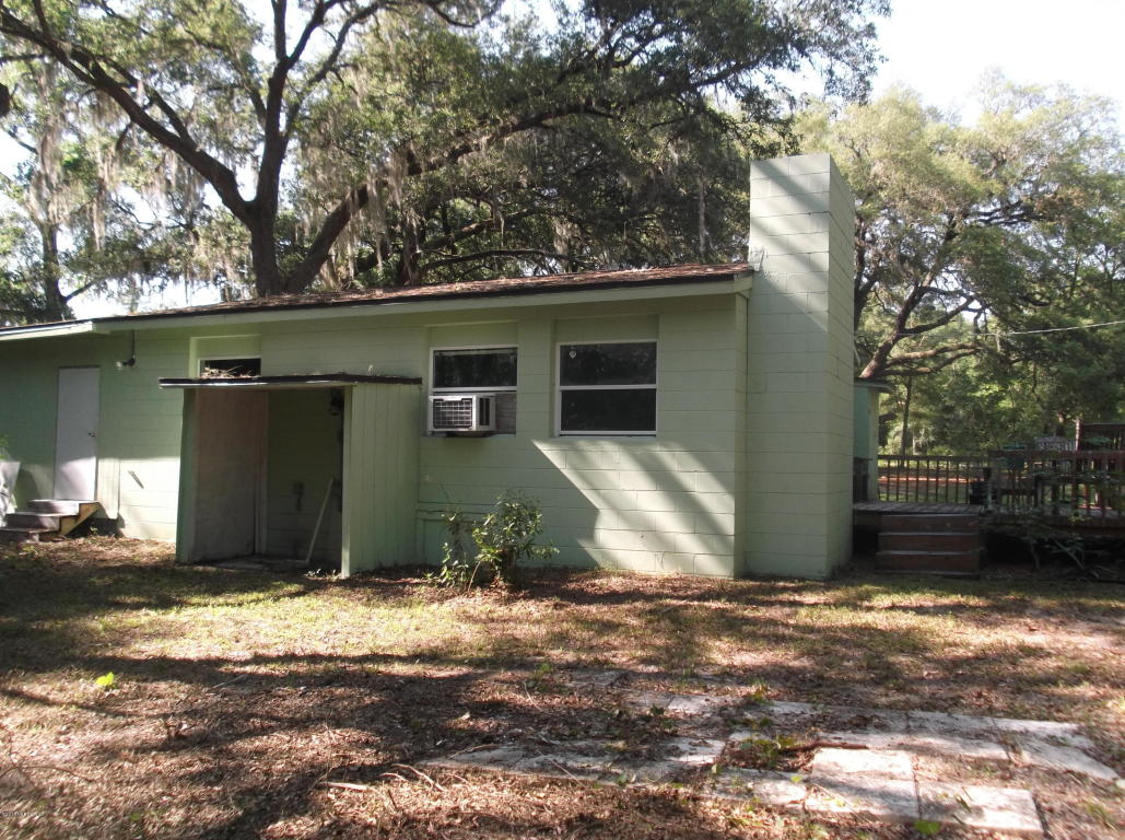 193 West STRICKLAND RD, Interlachen, FL 32148