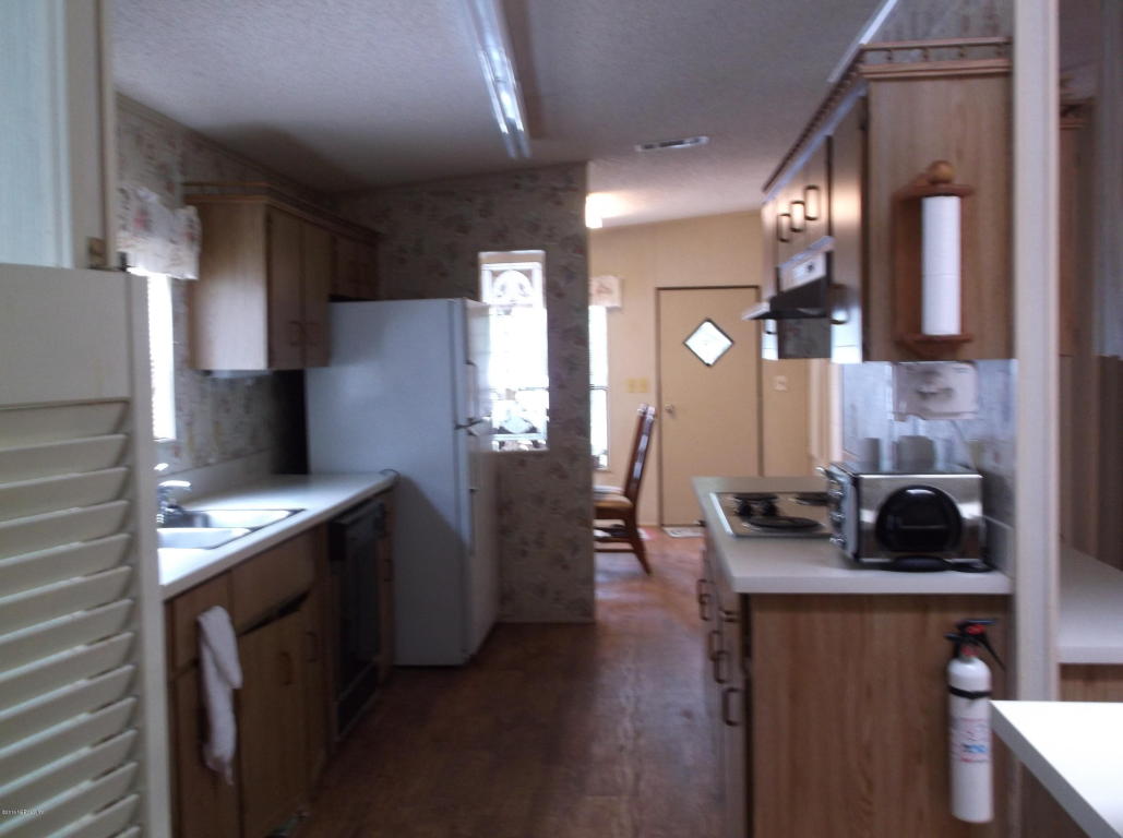 113 KEUKA RD, Interlachen, FL 32148