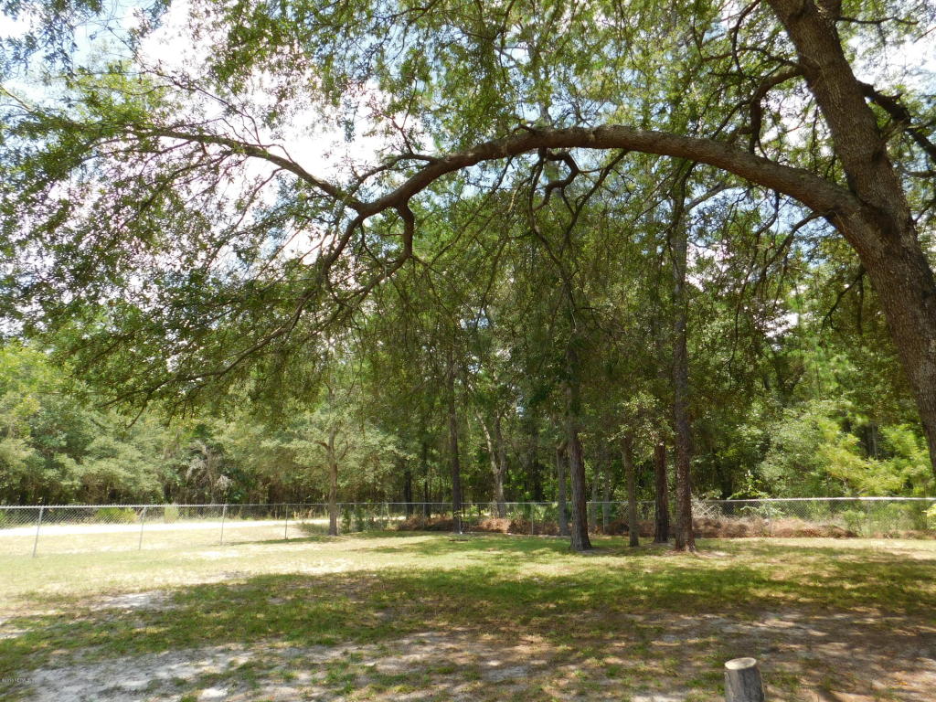 127 HURON ST, Interlachen, FL 32148