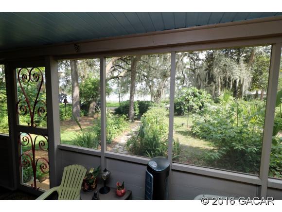 206 Beacon Street, Interlachen, FL 32148