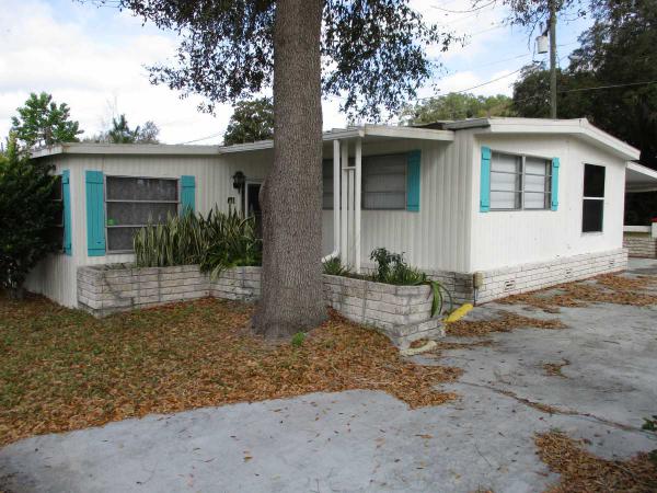 Sunshine Mobile Home Park401 SunsetLady Lake, FL 32159