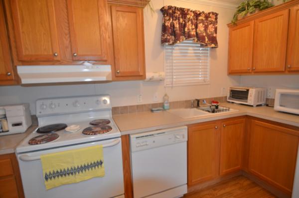 Sunshine Mobile Home Park7669 Sunrise DriveLady Lake, FL 32159