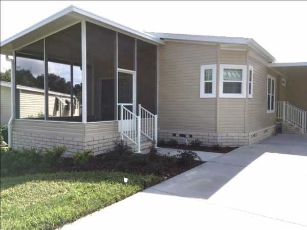 Water Oak Country Club202 MiddlecoffLady Lake, FL 32159