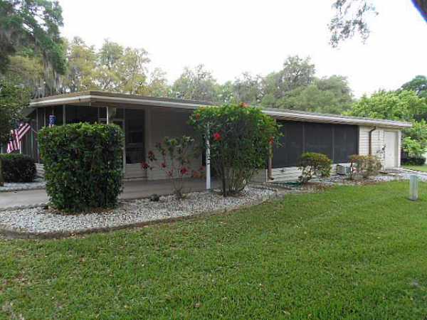 Water Oak Country Club404 Tullip Tree LaneLady Lake, FL 32159