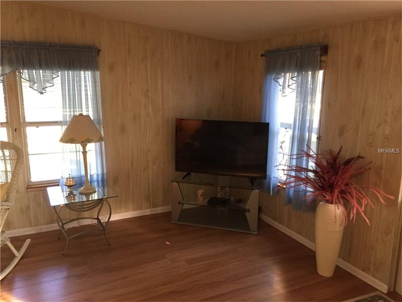 1015 ANN AVENUE, The Villages, FL 32159