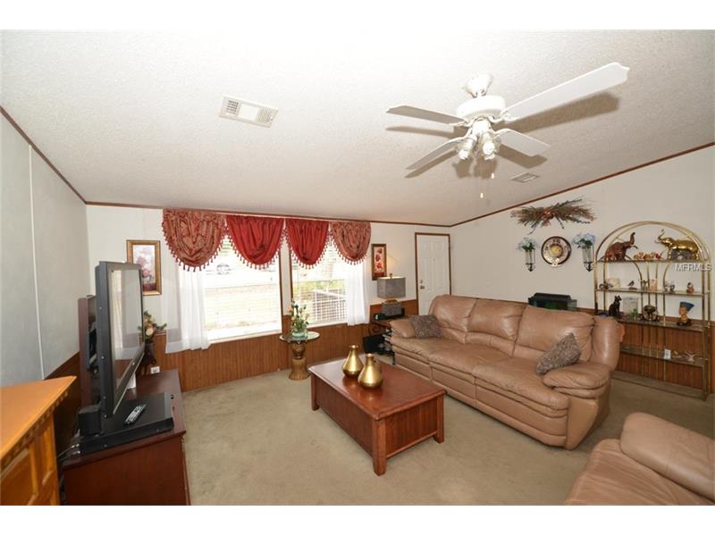 217Longview Ave, Lady Lake, FL 32159