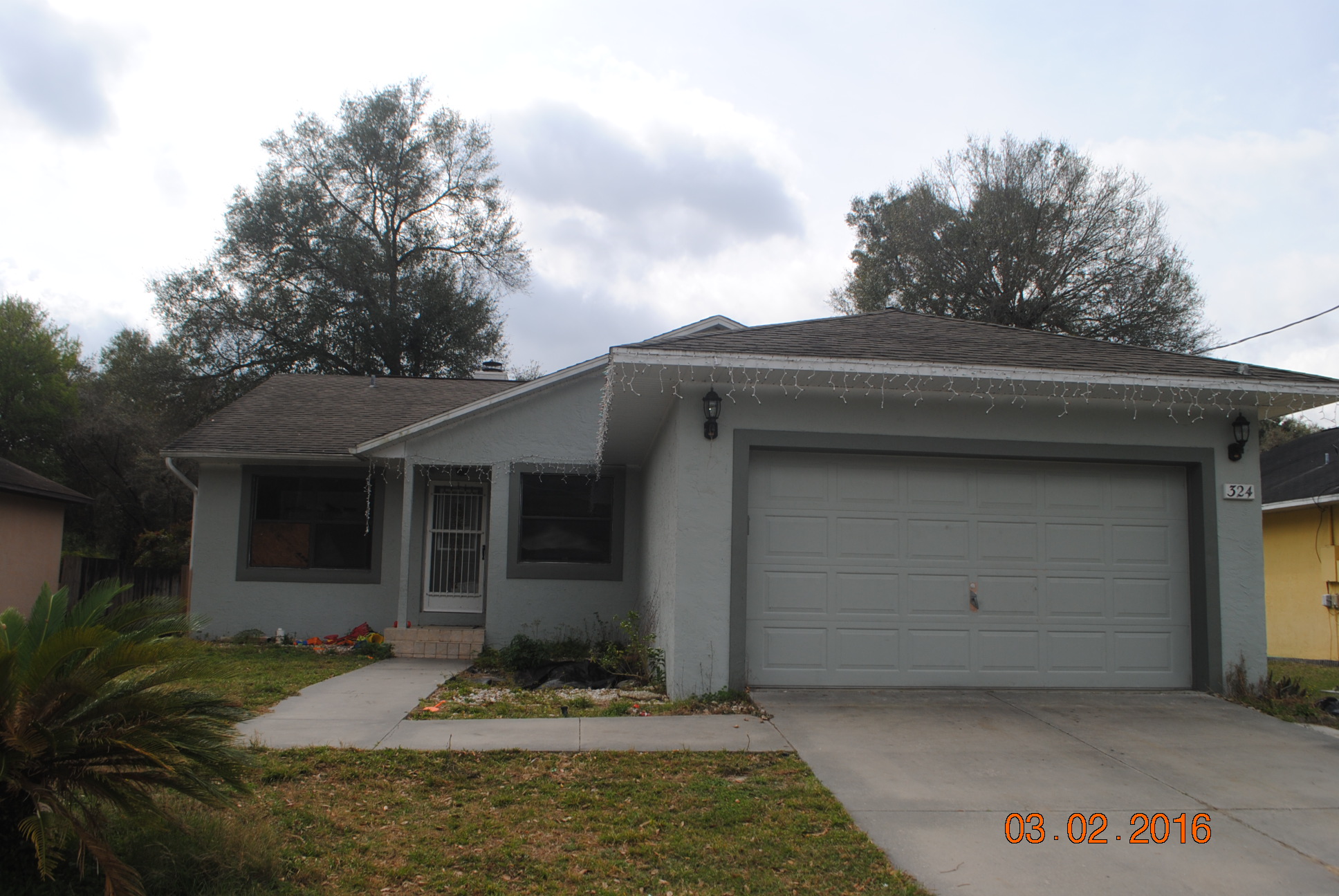 324 W Lady Lake Blvd, Lady Lake, FL 32159